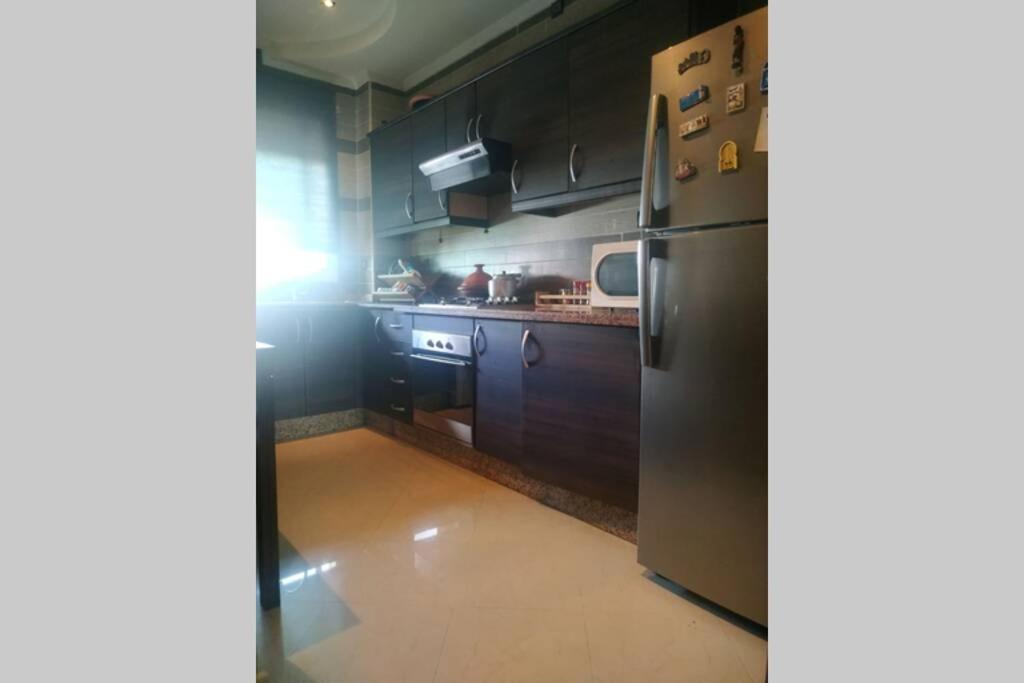 Superbe appartement en résidence privée devant la mer avec piscine Bouznika Exterior foto