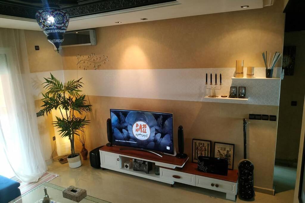 Superbe appartement en résidence privée devant la mer avec piscine Bouznika Exterior foto
